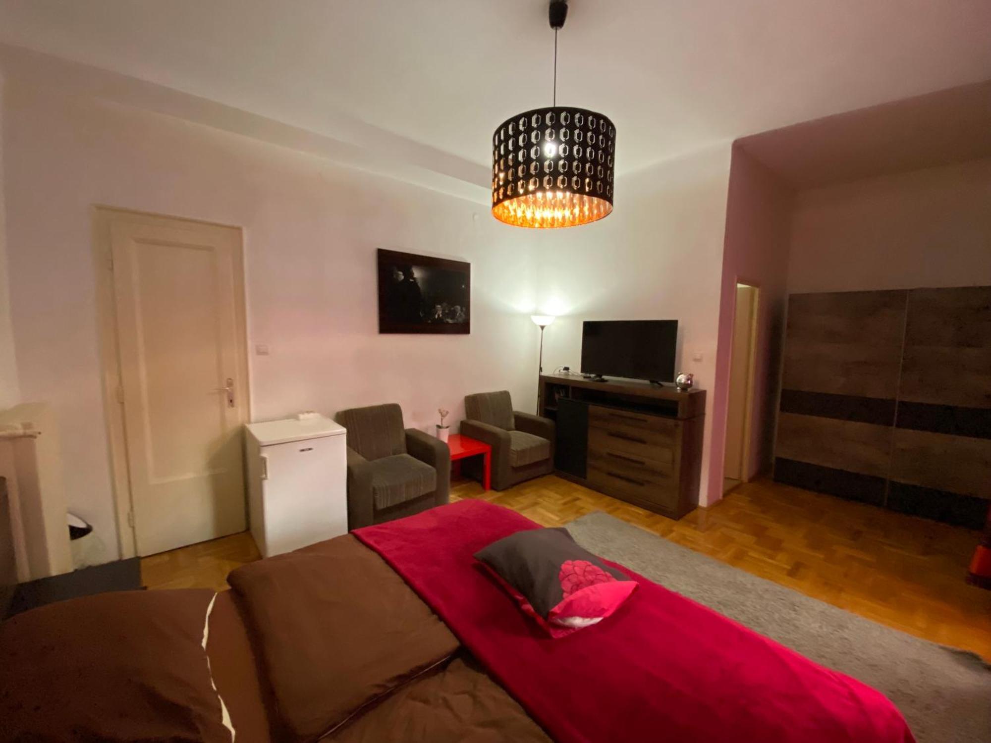 Come & Stay Apartments And Rooms City Center بودابست المظهر الخارجي الصورة